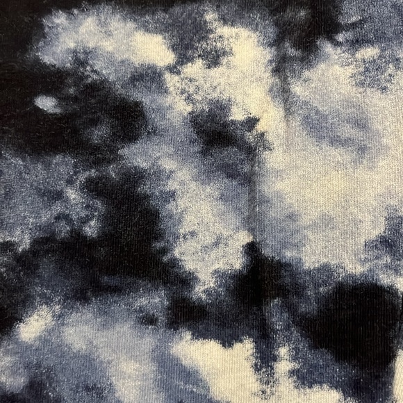 Old Navy Tie-Dye Leggings – Size S, Comfy & Stretchy, Great Condition - Picture 3 of 4